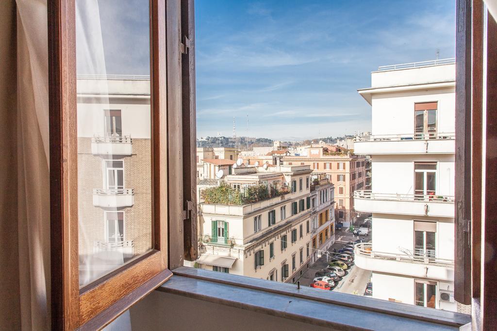 Apartop Rome Room photo